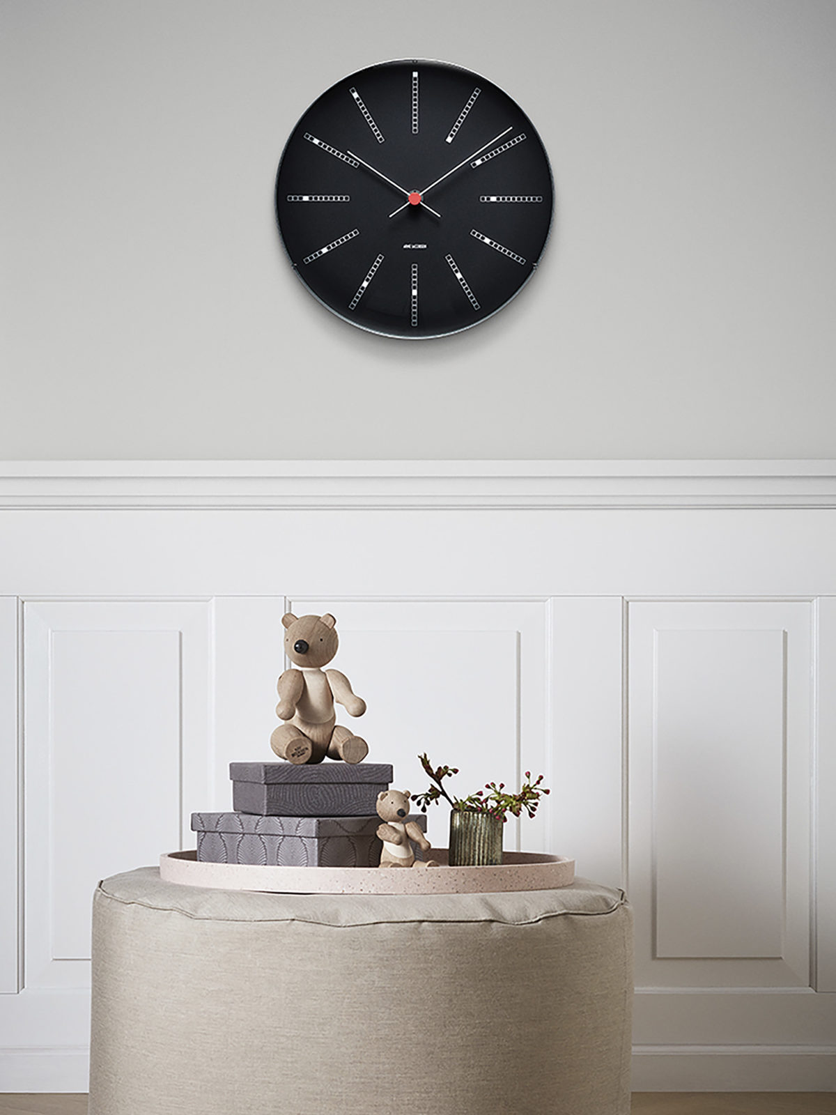 ARNE JACOBSEN CLOCK - ARNE JACOBSEN Wall Clock Bankers Black ...